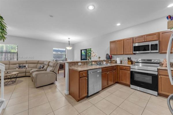 Trellis At Isles Of Bayshore, 22813 SW 88th Path, Cutler Bay, Florida 33190, image 3