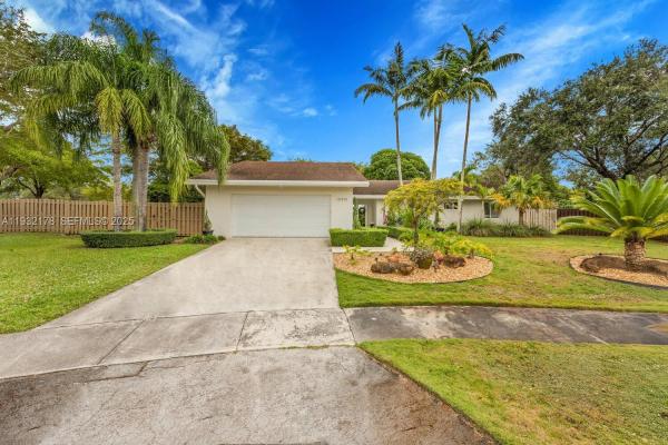10901 SW 116th Ave, Miami, Florida 33176, image 1