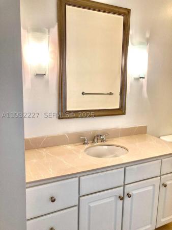 Cite On The Bay West, 2001 Biscayne Blvd #2608, Miami, Florida 33137, image 1