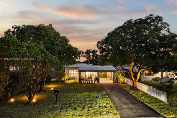 Fulford By The Sea, 1880 NE 180th St, North Miami Beach, Florida 33162, image 1