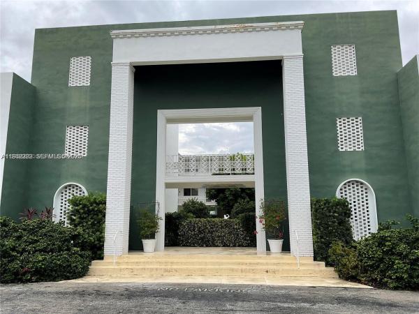 Vista Shores, 9920 Collins Ave #16, Bal Harbour, Florida 33154, image 2