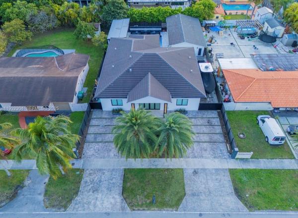 10850 SW 32nd St, Miami, Florida 33165, image 1