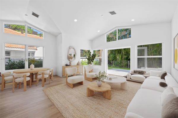 2014 NW 52nd St, Boca Raton, Florida 33496, image 3