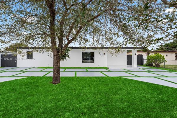 Westwood Lakes Residential, 4140 SW 108th Ave, Westwood Lakes, Florida 33165, image 2