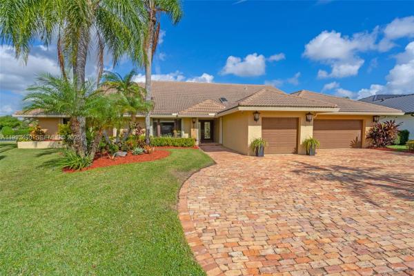 The Estates At Woodmont, 7840 NW 86th Ter, Tamarac, Florida 33321, image 1