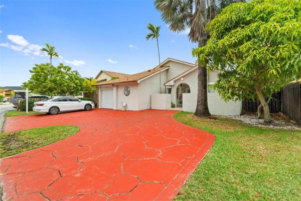 5018 SW 148th Pl, Miami, Florida 33185, image 1