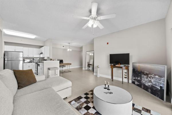 Davie, Florida 33314, image 1