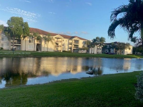 St Andrews At Nob Hill, 8060 N Nob Hill Rd #102, Tamarac, Florida 33321, image 1