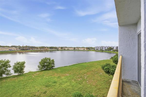 Lakeshore At University Park, 8560 N Sherman Cir #401, Miramar, Florida 33025, image 1