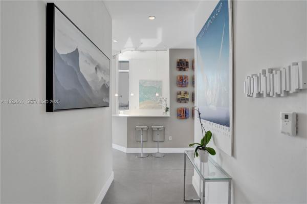 New Wave, 725 NE 22nd St #PH-1A, Miami, Florida 33137, image 2