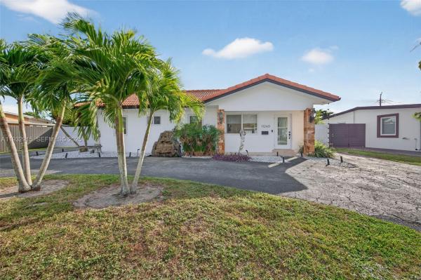 Westwood Lakes Residential, 11260 SW 48th St, Westwood Lakes, Florida 33165, image 2