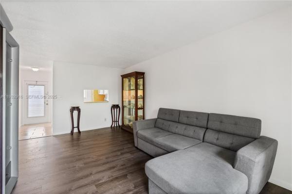 Rokest, 8400 Lagos De Campo Blvd #312, Tamarac, Florida 33321, image 2