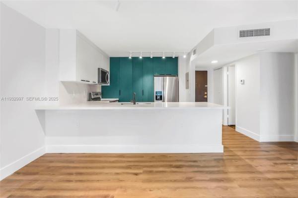 Admirals Port West, 2801 NE 183rd St #315W, Aventura, Florida 33160, image 1