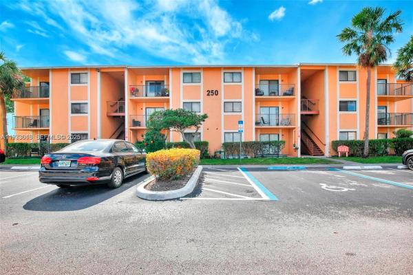 The Palms Of Pembroke, 250 Palm Cir W #301, Pembroke Pines, Florida 33025, image 1