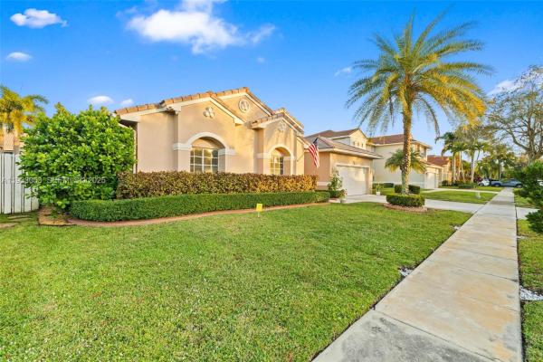 Estancia, 343 SW 187th Ter, Pembroke Pines, Florida 33029, image 2