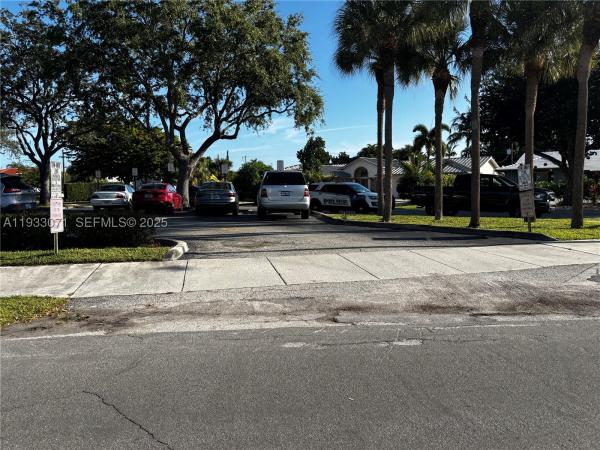 Country Club Towers, 2500 NE 48th Ln #507, Fort Lauderdale, Florida 33308, image 3