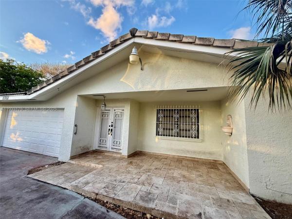 Miami, Florida 33165, image 1