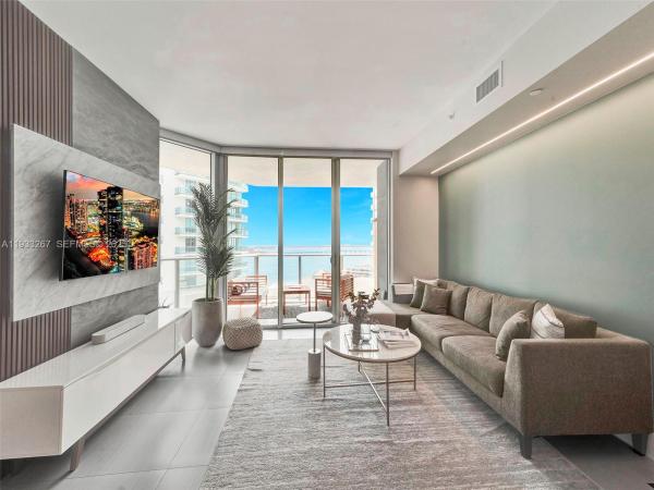 Brickell House, 1300 Brickell Bay Dr #2109, Miami, Florida 33131, image 1