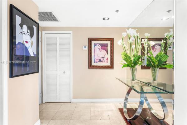 Villa Regina, 1581 Brickell Ave, Miami, Florida 33129, image 2