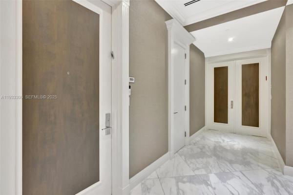 2000 Island Boulevard, 2000 Island Blvd #203, Aventura, Florida 33160, image 2