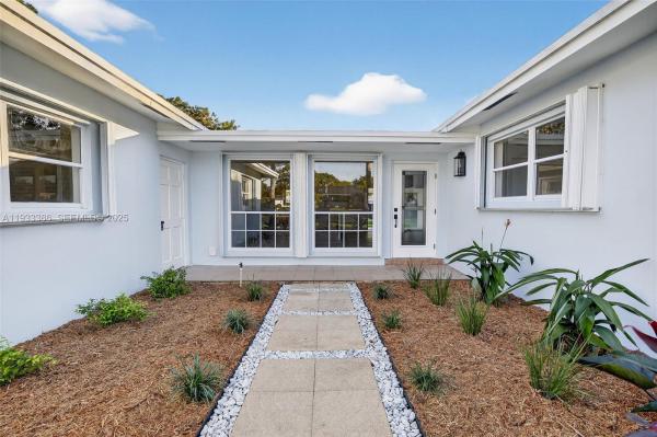 Plantation Gardens, 6800 NW 7th St, Plantation, Florida 33317, image 2