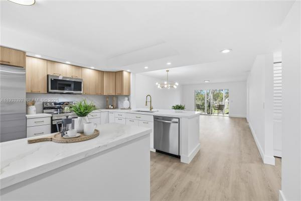 Cambridge At Century Village, 1101 SW 128th Ter #313C, Pembroke Pines, Florida 33027, image 1