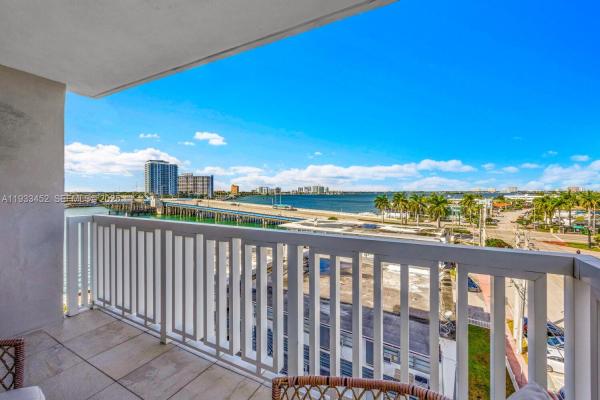Villa Bay Vista, 2016 Bay Dr #604, Miami Beach, Florida 33141, image 1