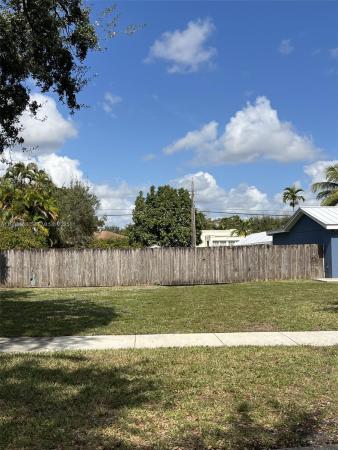 Country Club Estates, 149 Glendale Dr, Miami Springs, Florida 33166, image 1
