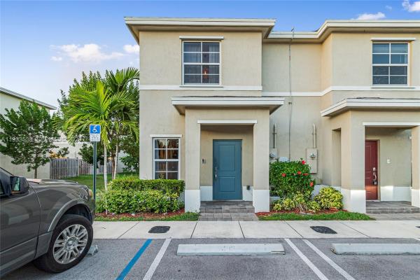 Keys Pointe, 476 NE 5th St, Florida City, Florida 33034, image 1