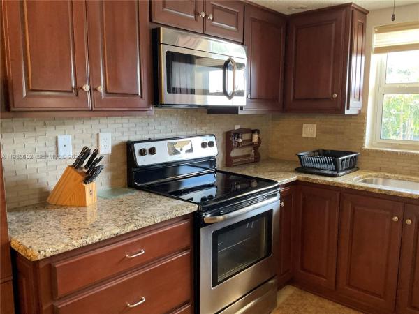 Garden Isles, 100 SE 6th Ave #203, Pompano Beach, Florida 33060, image 1