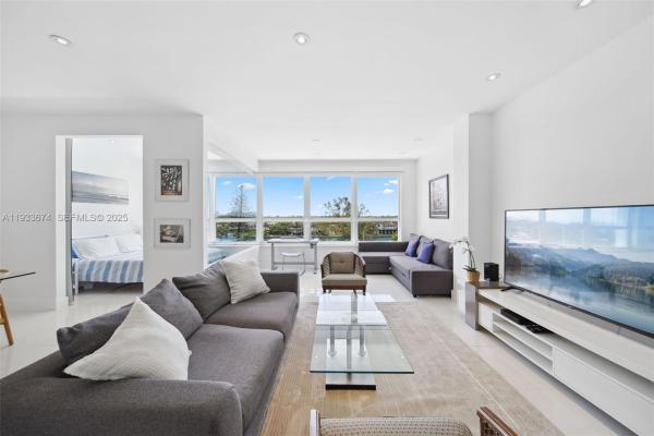 The Executive, 4925 Collins Ave #5H, Miami Beach, Florida 33140, image 1