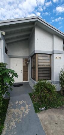 Westwind Lakes Garden Homes, 6702 SW 152nd Pl #28-02, Kendall West, Florida 33193, image 1