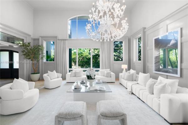 La Gorce Golf, 5077 N Bay Rd, Miami Beach, Florida 33140, image 1