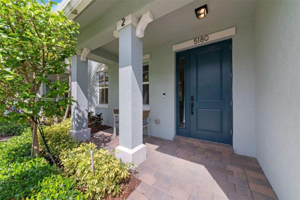 Parkview At Hillcrest, 5180 Eucalyptus Dr #2, Hollywood, Florida 33021, image 1