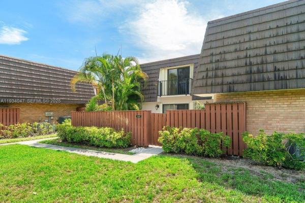 1619 16th Ct, Jupiter, Florida 33477, image 3