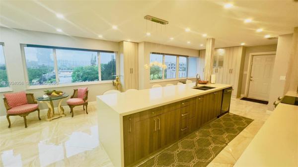 Gulfstream Garden, 329 SE 3rd St #502S, Hallandale Beach, Florida 33009, image 1