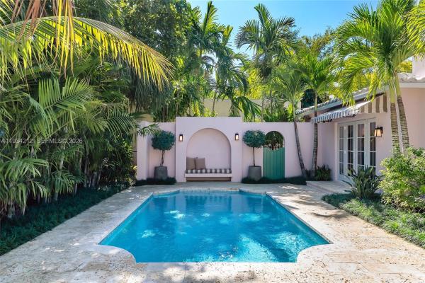 Coral Estates, 720 Madeira Ave, Coral Gables, Florida 33134, image 1