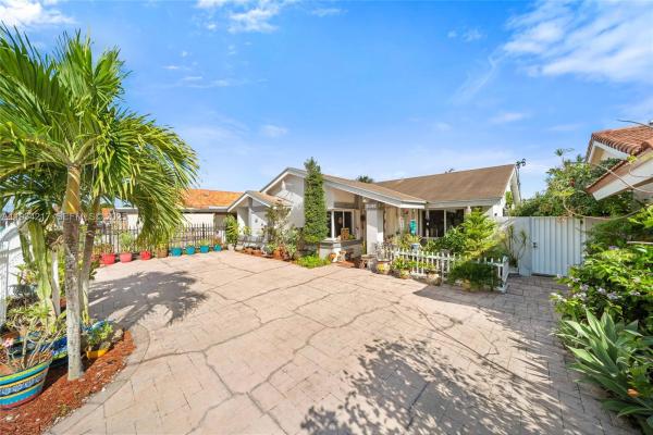 2811 SW 133rd Ave, Miami, Florida 33175, image 1