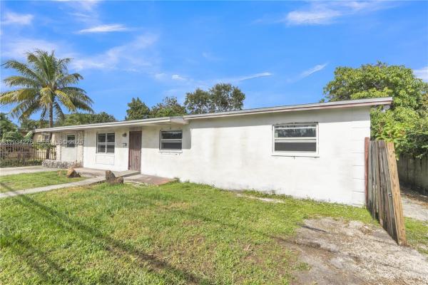 Avocado Estates, 1361 NW 111th St, Pinewood, Florida 33167, image 2
