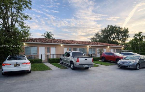Collingwood, 3080 SW 1st St, Miami, Florida 33135, image 1