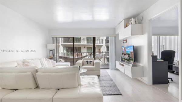 Tradewinds By The Sea, 2029 N Ocean Blvd #404, Fort Lauderdale, Florida 33305, image 1