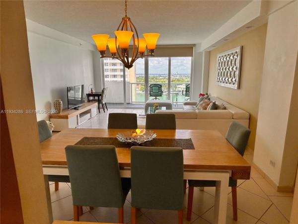 The Pavilion, 5601 Collins Ave #1019, Miami Beach, Florida 33140, image 2