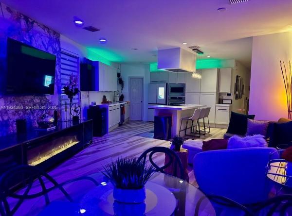 Sailboat Bend, 407 SW 5th St, Fort Lauderdale, Florida 33315, image 1