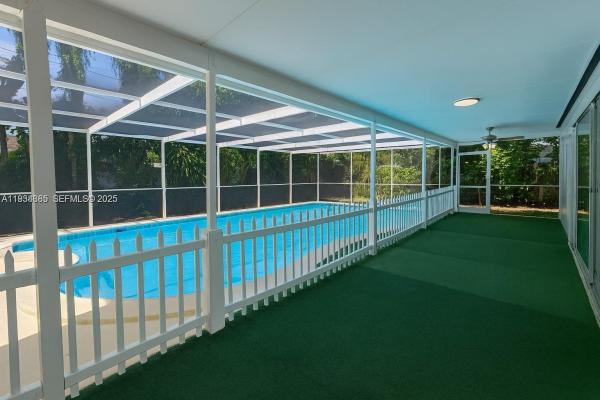 535 NE 158th St, Miami, Florida 33162, image 1