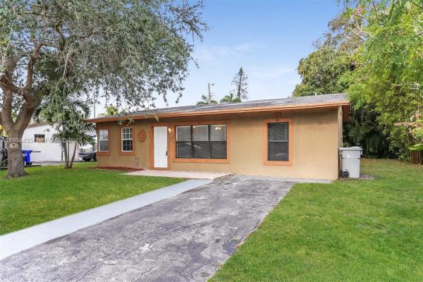 Cresthaven, 2411 NE 10th Ave, Pompano Beach, Florida 33064, image 1