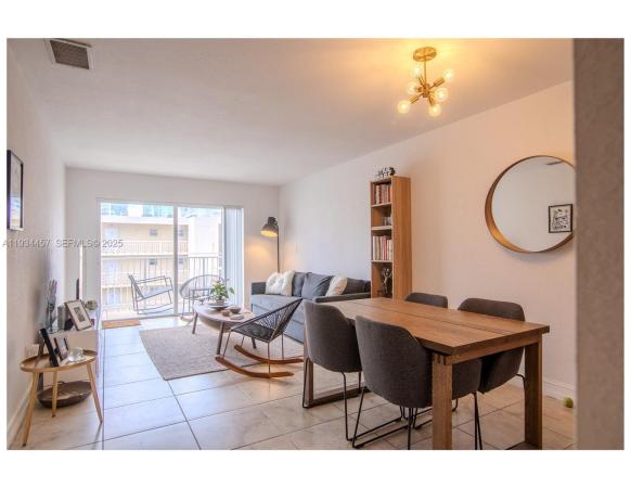 La Piazza Navona, 677 NE 24th St #604, Miami, Florida 33137, image 1