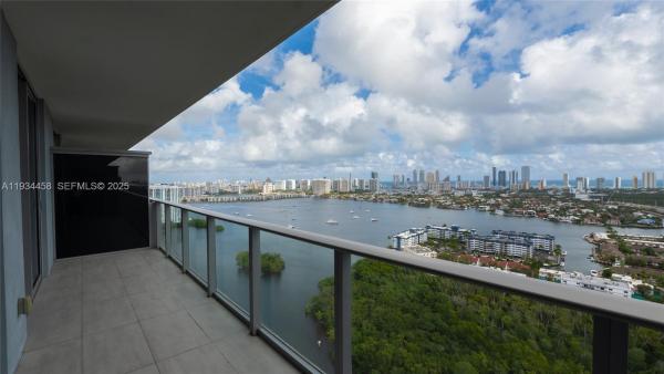 The Harbour South Tower, 16385 Biscayne Blvd #3117, North Miami Beach, Florida 33160, image 1