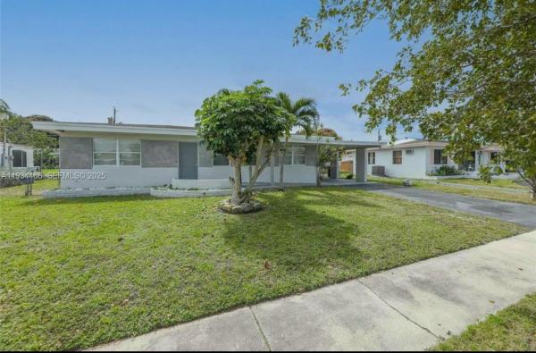 Melrose Manor, 2960 SW 2nd Ct, Fort Lauderdale, Florida 33312, image 1