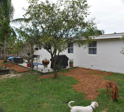 Pleasant Village, 630 NE 165th St, North Miami Beach, Florida 33162, image 1