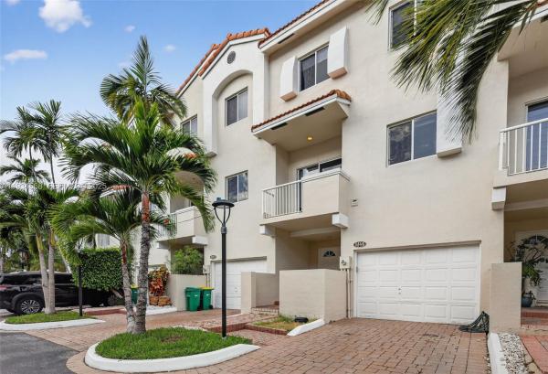 Marina Cove At Harbor Village, 21399 Marina Cove Cir #14, Aventura, Florida 33180, image 3